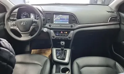 Hyundai Avante 2018, 99602 км, за 5139.22 USD