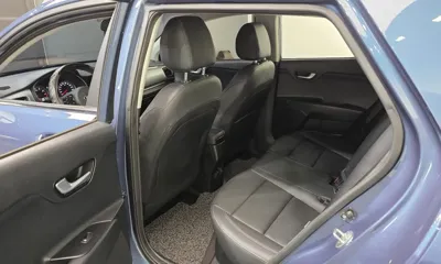 Kia Stonic 2019, 18704 км, за 8089.05 USD - фото 11