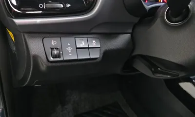 Kia Stonic 2019, 18704 км, за 8089.05 USD - фото 15