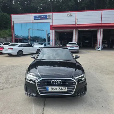 Audi A6 · 2022 год