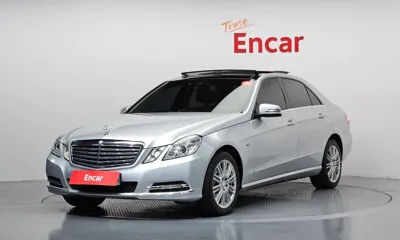 Mercedes-Benz E-Class · 2012 год