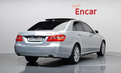 Mercedes-Benz E-Class 2012, 169825 км, за 3249.33 USD