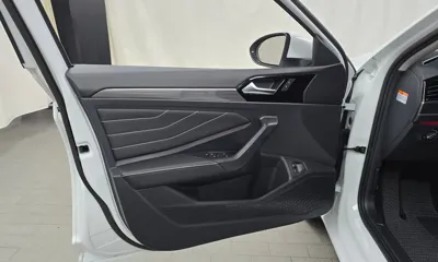 Volkswagen Jetta 2024, 5390 км, за 19404.82 USD - фото 24