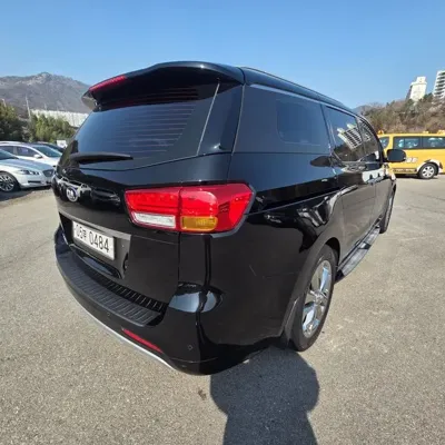 Kia Canival 2017, 90000 км, за 9042.42 USD
