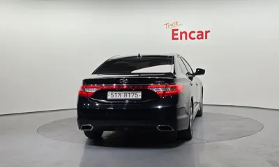 Hyundai Grandeur 2015, 77325 км, за 4164.47 USD