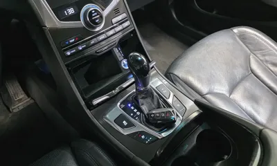 Hyundai Grandeur 2015, 77325 км, за 4164.47 USD - фото 9