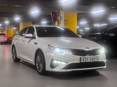 Kia K5 · 2019 год