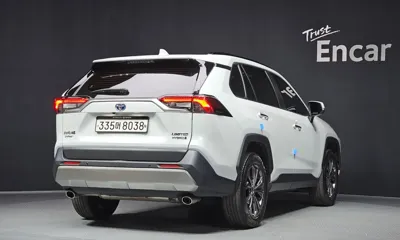 Toyota RAV4 2024, 32510 км, за 27163.91 USD