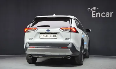 Toyota RAV4 2024, 32510 км, за 27163.91 USD