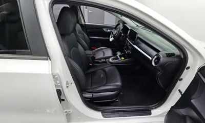 Kia K3 2022, 102538 км, за 7730.43 USD - фото 13