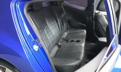 Hyundai Veloster 2015, 110591 км, за 3218.6 USD - фото 11
