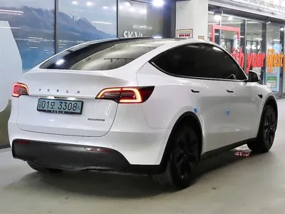Tesla Model Y 2021, 79594 км, за 21302.94 USD