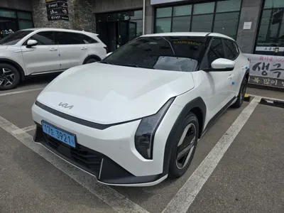 Kia EV4 2026, 1321 км, за 7850.86 USD