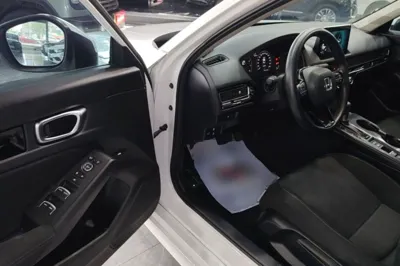 Honda Civic 2023, 17300 км, за 14577 USD - фото 18