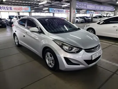 Hyundai Avante 2016, 99602 км, за 3250.34 USD