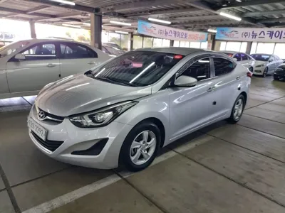 Hyundai Avante 2016, 99602 км, за 3250.34 USD