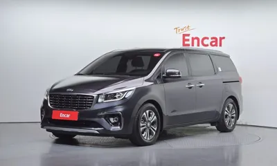 Kia Canival · 2020 год