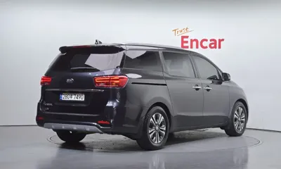 Kia Canival 2020, 53699 км, за 10097.73 USD