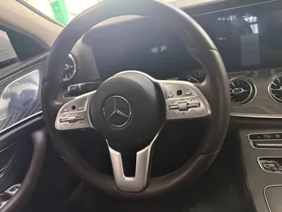 Mercedes-Benz CLS 2020, 90000 км, за 30050.28 USD
