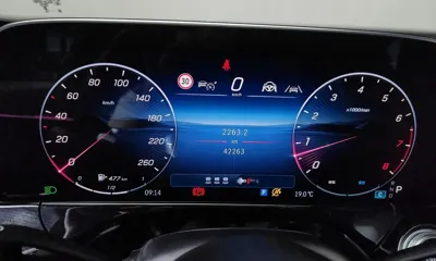 Mercedes-Benz E-Class 2024, 42263 км, за 46479.86 USD - фото 8