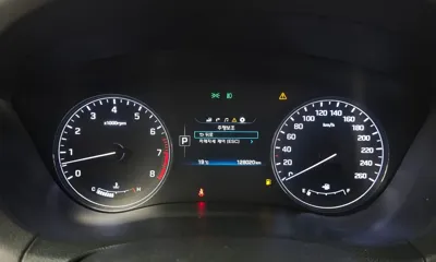Hyundai Genesis 2016, 128020 км, за 4726.27 USD - фото 8