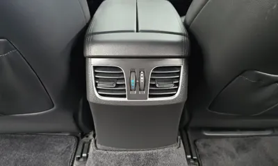Hyundai Genesis 2016, 128020 км, за 4726.27 USD - фото 19