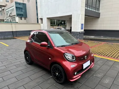 Smart Smart Fortwo 2018, 50000 км, за 9387.69 USD