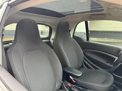 Smart Smart Fortwo 2018, 50000 км, за 9387.69 USD - фото 6