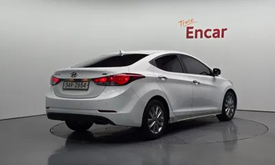 Hyundai Avante 2016, 164602 км, за 3612.72 USD