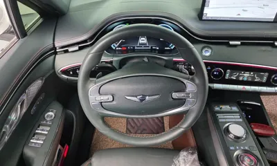 Genesis GV70 2023, 31869 км, за 28977 USD - фото 13