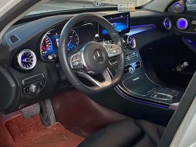 Mercedes-Benz C-Class 2021, 100000 км, за 18398.22 USD