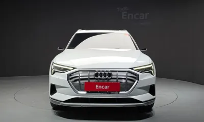 Audi e-tron 2022, 68149 км, за 29217.37 USD