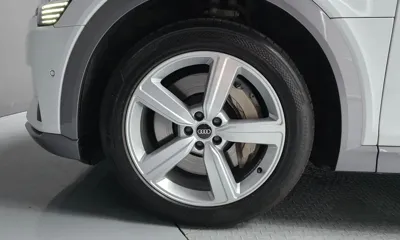 Audi e-tron 2022, 68149 км, за 29217.37 USD