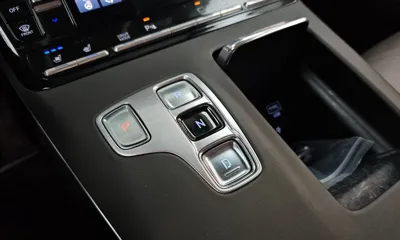 Hyundai Grandeur 2020, 171949 км, за 11074.92 USD - фото 9
