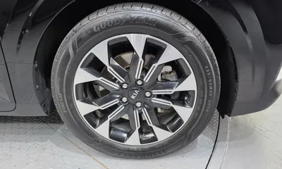 Kia Canival 2021, 130990 км, за 18301.95 USD