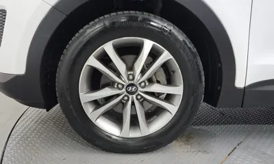 Hyundai Santafe 2015, 130736 км, за 6043.09 USD