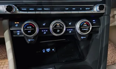 Genesis G70 2020, 49612 км, за 15864.63 USD - фото 29