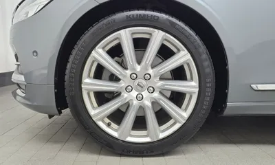 Volvo S90 2019, 155839 км, за 11920.52 USD