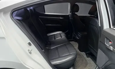 Hyundai Avante 2019, 120212 км, за 6892.48 USD - фото 12