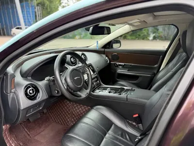 Jaguar XJ 2017, 71000 км, за 16201.99 USD