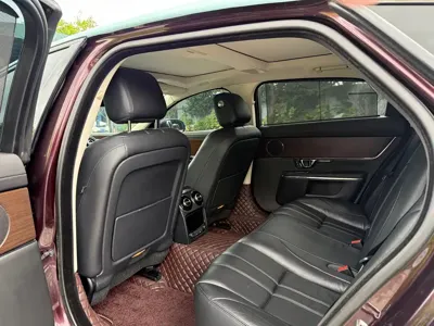 Jaguar XJ 2017, 71000 км, за 16201.99 USD - фото 6