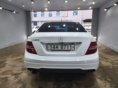 Mercedes-Benz C-Class 2013, 92858 км, за 3818.03 USD