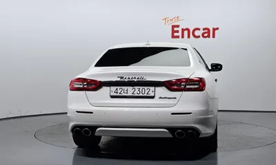 Maserati Quattroporte 2017, 117568 км, за 16749.86 USD
