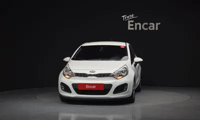 Kia Pride 2014, 137871 км, за 2145.22 USD