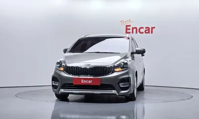 Kia Carens 2018, 114105 км, за 5880.41 USD