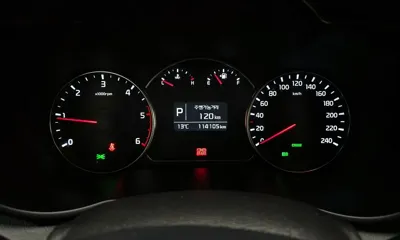 Kia Carens 2018, 114105 км, за 5880.41 USD - фото 8