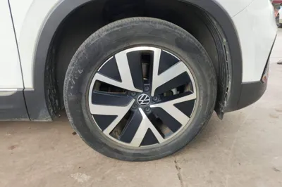 Volkswagen Tayron 2023, 31400 км, за 27601 USD - фото 8