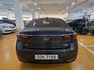 Kia K7 2017, 93423 км, за 10300.63 USD