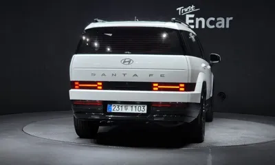 Hyundai Santafe 2025, 4676 км, за 27677.57 USD