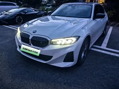 BMW i3 · 2022 год